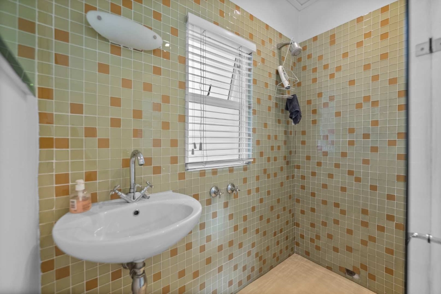 2 Bedroom Property for Sale in Oranjezicht Western Cape